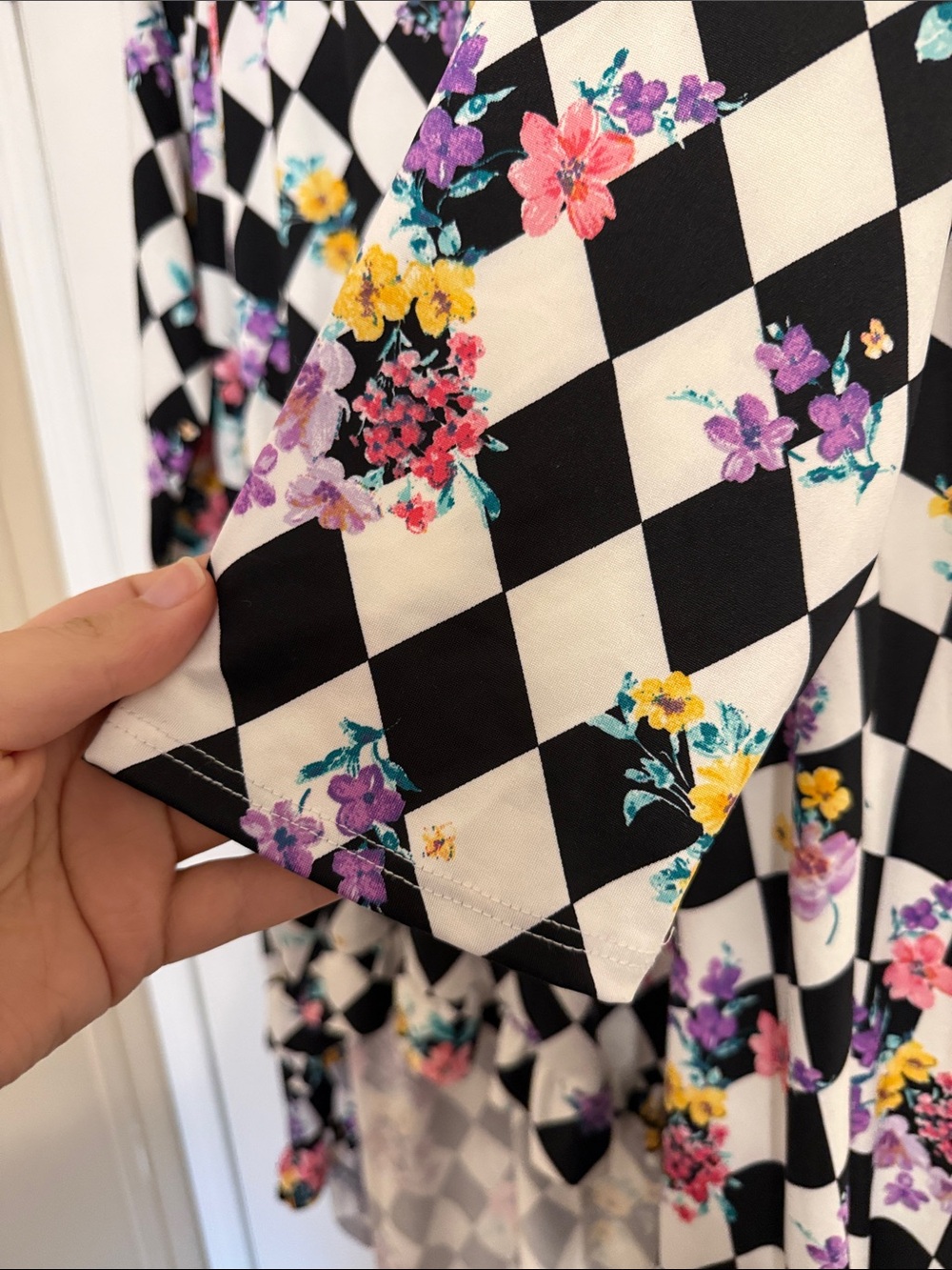 Celeste Black and White Harlequin Floral Hi-Low Tunic - Picture 4 of 5